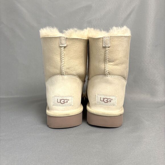 Womens 8 Ugg Boots Gita Powder Cream Purple Pompoms Gorgeous Coquette RARE! - Picture 7 of 11